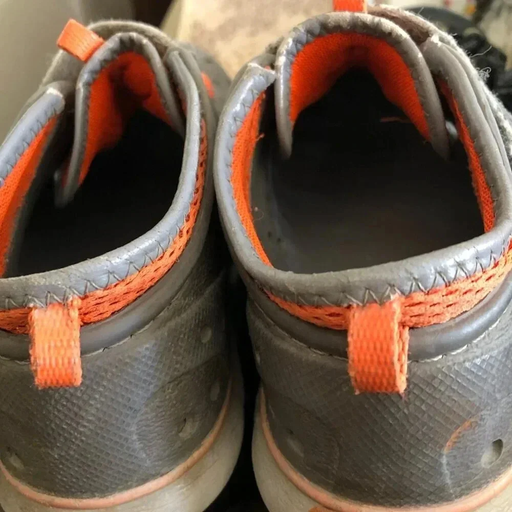 London Fog Gray Orange Plastic Shoe